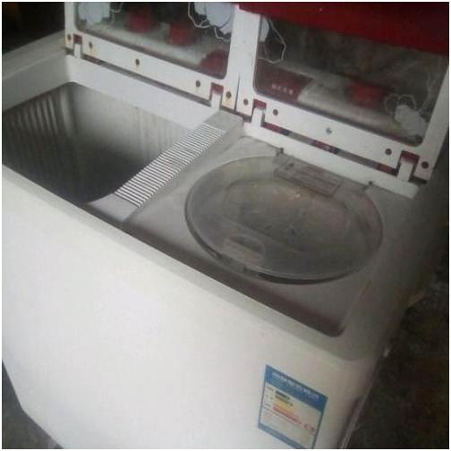 半自动洗衣机维修