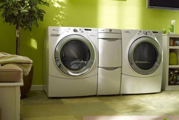 海尔滚筒全自动洗衣机出现LOCK怎么办？
