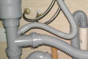 厨房排水管安装方法