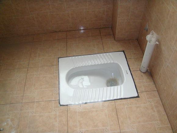 水电维修-卫浴洁具-蹲便器